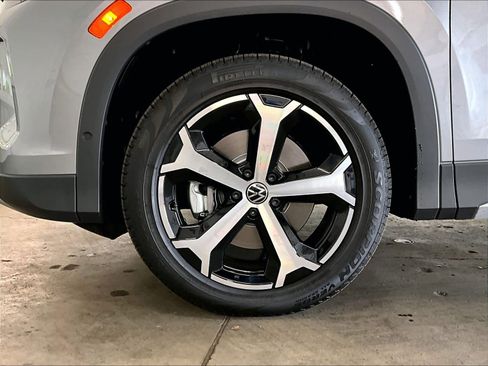 New 2026 Volkswagen Tiguan SE image 14