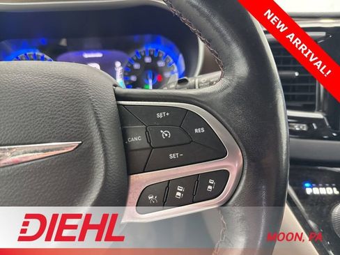Used 2019 Chrysler Pacifica Touring-L w/ Advanced Safetytec Group image 26