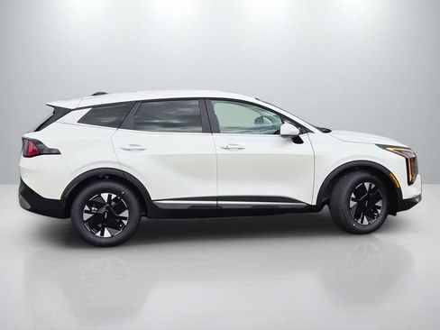 New 2026 Kia Sportage LX FWD image 3