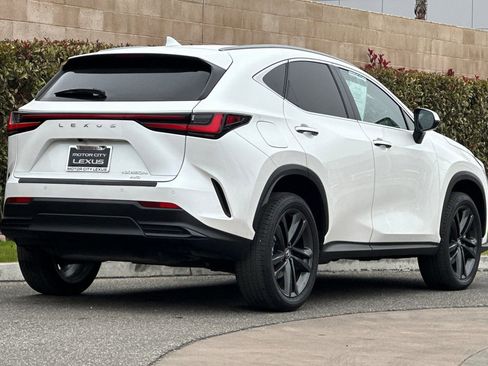 Used 2024 Lexus NX 450h+ AWD w/ Luxury Package image 4