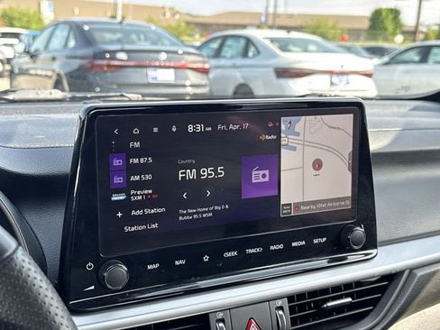 Used 2023 Kia Forte GT-Line w/ GT-Line Technology Package FWD image 17