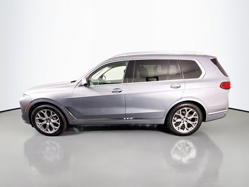 Used 2025 BMW X7 xDrive40i AWD/4WD image 6