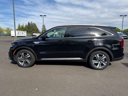 Used 2023 Kia Sorento SX Prestige w/ Panoramic Sunroof Package AWD/4WD image 4