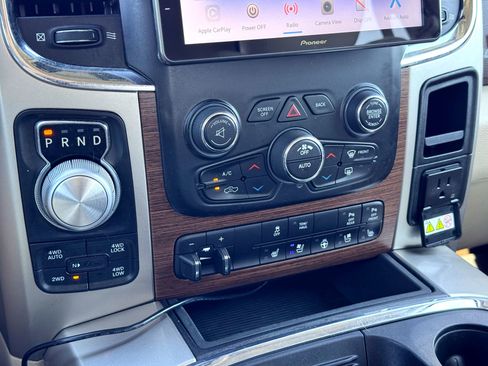 Used 2016 RAM 1500 Laramie w/ Convenience Group image 25