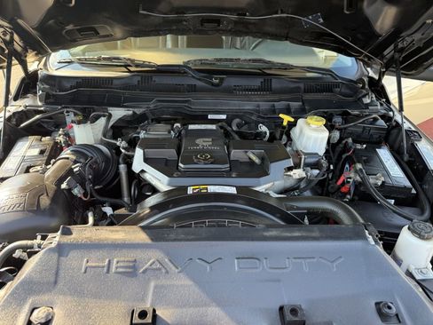 Used 2018 RAM 5500 SLT w/ Quick Order Package 29G SLT image 10