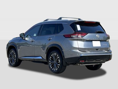 New 2026 Nissan Rogue Platinum w/ Platinum Premium Package AWD/4WD image 2