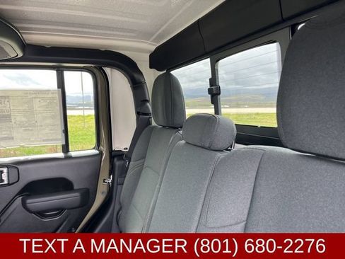 New 2026 Jeep Gladiator Sport AWD/4WD image 17