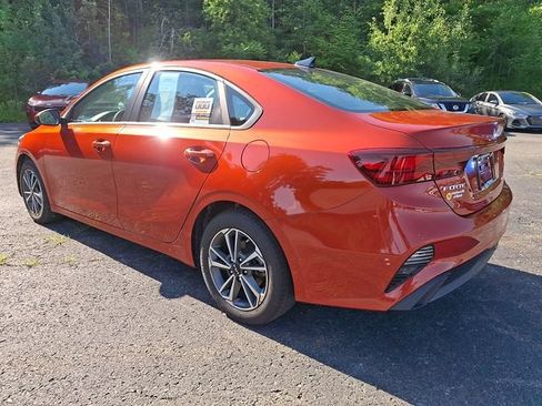 Used 2023 Kia Forte LXS FWD image 3
