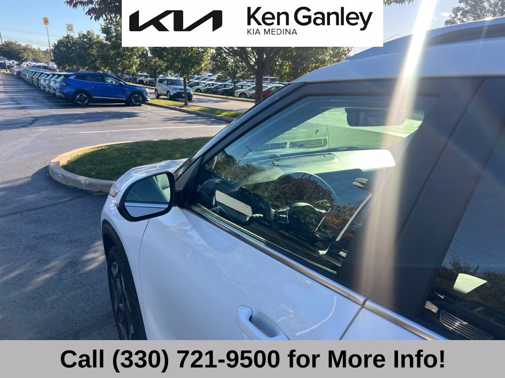 Certified 2026 Kia Seltos SX w/ SX Sunroof Package AWD/4WD image 23