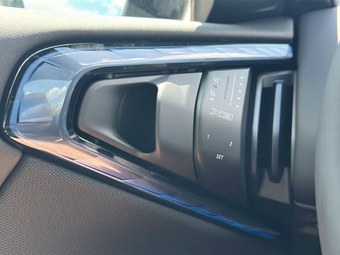 New 2025 BMW X3 xDrive30i w/ Premium Package image 26