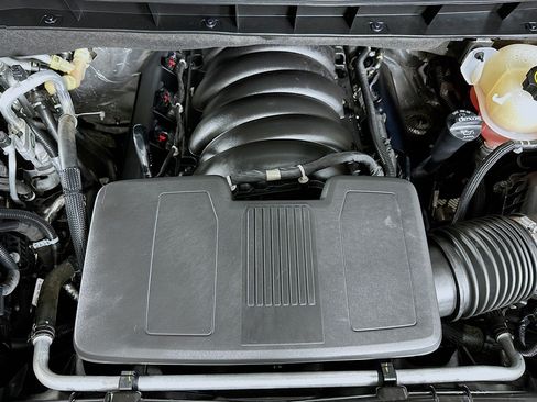 Used 2023 Chevrolet Tahoe RST w/ Luxury Package RWD image 14