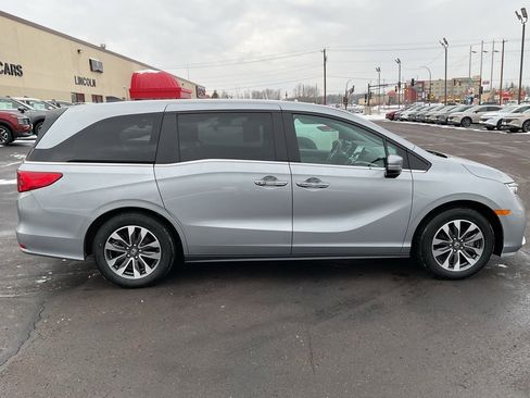 Used 2023 Honda Odyssey EX-L image 4