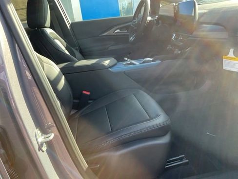 New 2026 Chevrolet Equinox EV LT image 19