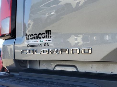 Used 2024 Chevrolet Colorado Trail Boss w/ Advanced Trailering Package image 9