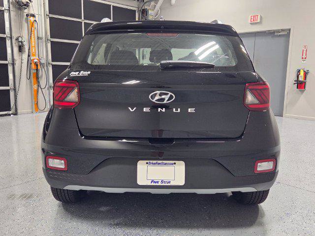 New 2026 Hyundai Venue SEL FWD image 10