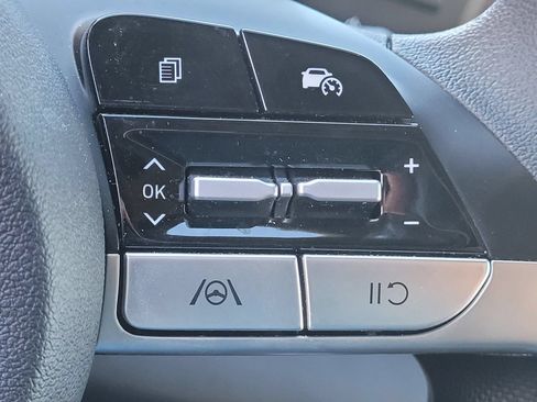 Certified 2026 Hyundai Elantra Hybrid FWD image 31