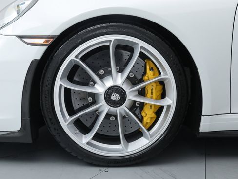 Used 2019 Porsche 911 Speedster image 40