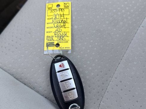 Used 2014 Nissan Leaf SV w/ Premium Package image 23