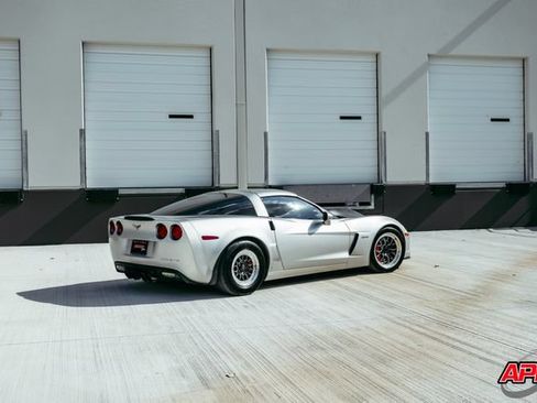 Used 2006 Chevrolet Corvette Z06 w/ Preferred Equipment Group RWD image 57