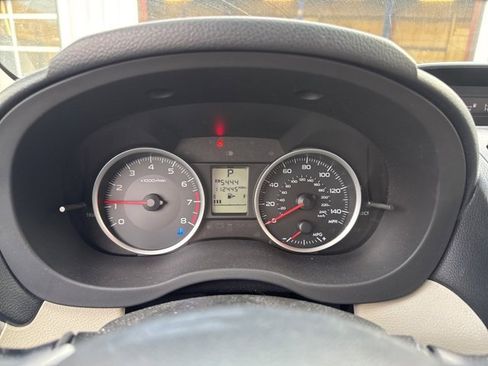 Used 2014 Subaru Crosstrek 2.0i Premium image 21