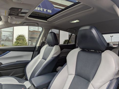 Used 2019 Subaru Crosstrek Hybrid w/ Moonroof Package w/Navigation AWD/4WD image 37