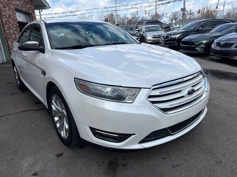 Used 2013 Ford Taurus Limited image 3