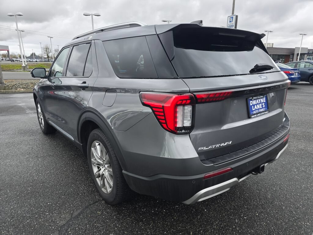 Used 2025 Ford Explorer Platinum AWD/4WD image 7