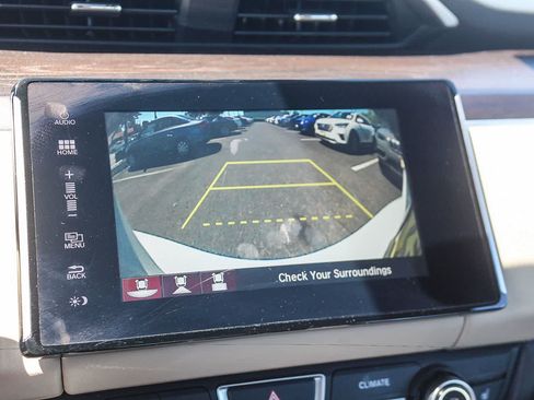 Used 2018 Honda Clarity Plug-In Hybrid image 32