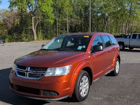 Used 2013 Dodge Journey American Value Package w/ Flexible Seating Group image 1