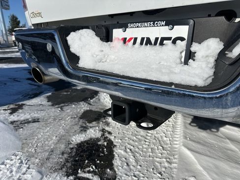 Used 2017 RAM 1500 Laramie w/ Convenience Group AWD/4WD image 12