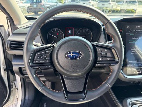Used 2024 Subaru Crosstrek 2.5i Limited AWD/4WD image 10