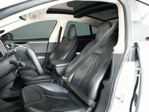 Used 2014 Tesla Model S 60 image 39