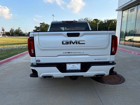 Used 2024 GMC Sierra 1500 Denali Ultimate AWD/4WD image 4