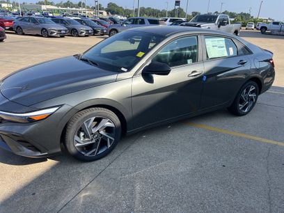 New 2025 Hyundai Elantra Sport