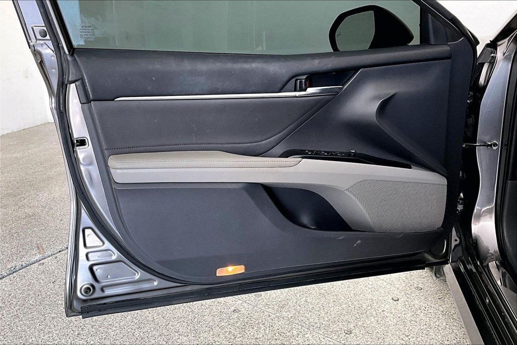 Used 2018 Toyota Camry XLE w/ Driver Assist Package FWD image 21