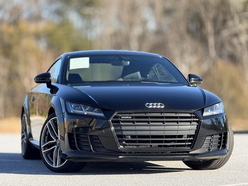 Used 2017 Audi TT 2.0T w/ Technology Package image 3