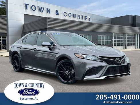 Used 2023 Toyota Camry XSE FWD image 1