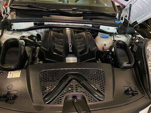 Used 2018 Porsche Macan S image 80