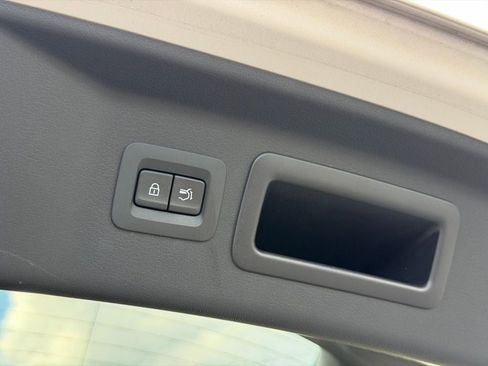 Used 2024 MAZDA CX-90 3.3 Turbo w/ Premium Package image 17