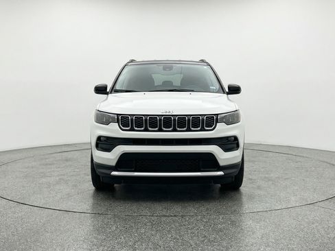 Used 2025 Jeep Compass Limited image 2