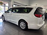 Used 2019 Chrysler Pacifica Touring-L w/ Advanced Safetytec Group image 3