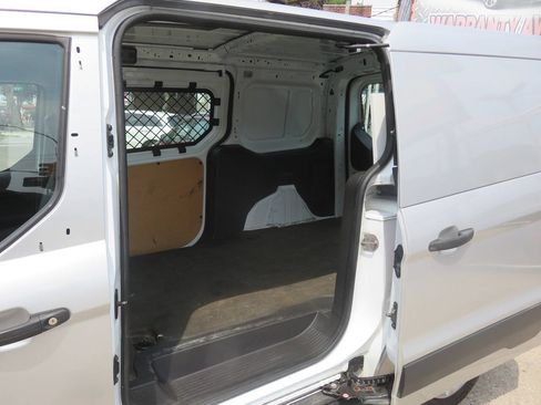 Used 2018 Ford Transit Connect XL FWD image 8