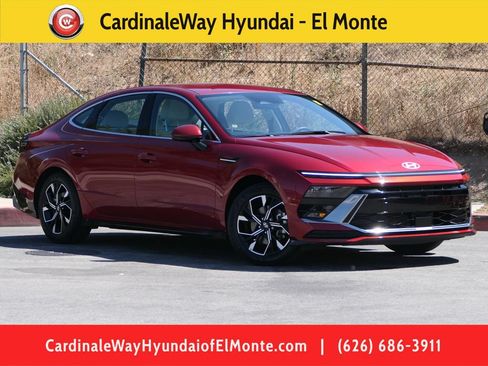 Certified 2025 Hyundai Sonata SEL FWD image 1