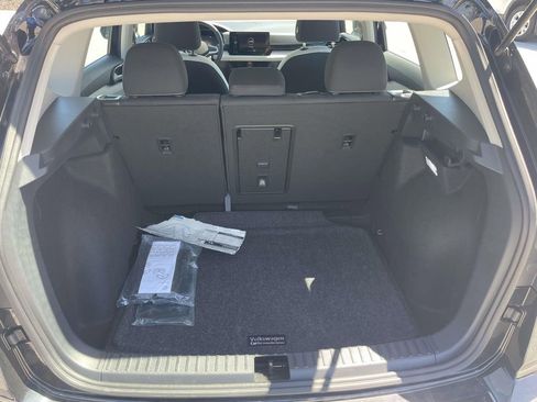 Used 2025 Volkswagen Taos S image 8