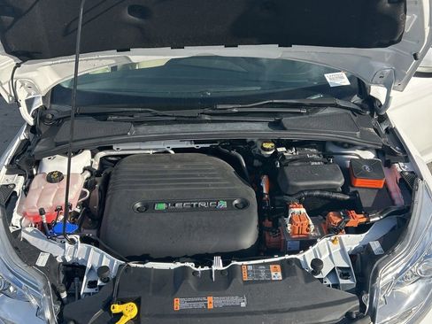 Used 2017 Ford Focus Electric Hatchback image 14