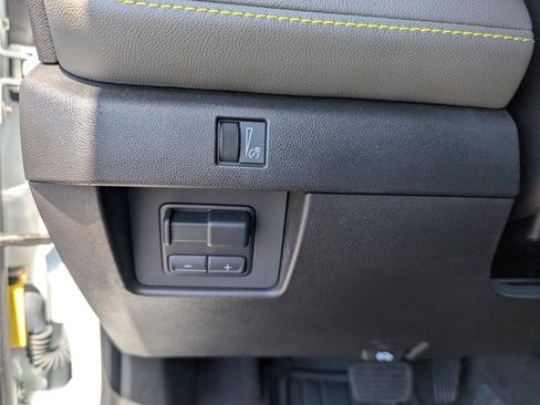 Used 2024 Chevrolet Colorado ZR2 w/ Technology Package image 27