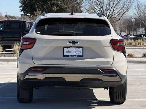 New 2026 Chevrolet Trax ACTIV w/ Sunroof Package image 5