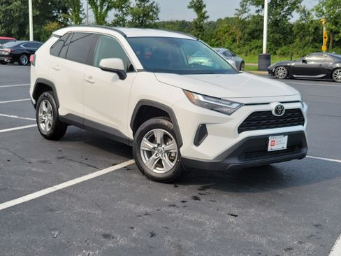 Certified 2024 Toyota RAV4 XLE AWD/4WD image 33