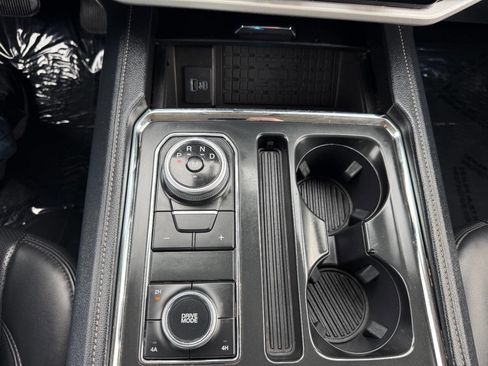 Used 2024 Ford Expedition XLT image 49