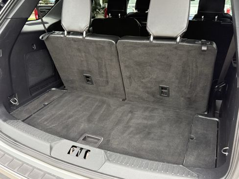 Used 2020 Ford Explorer Limited RWD image 34